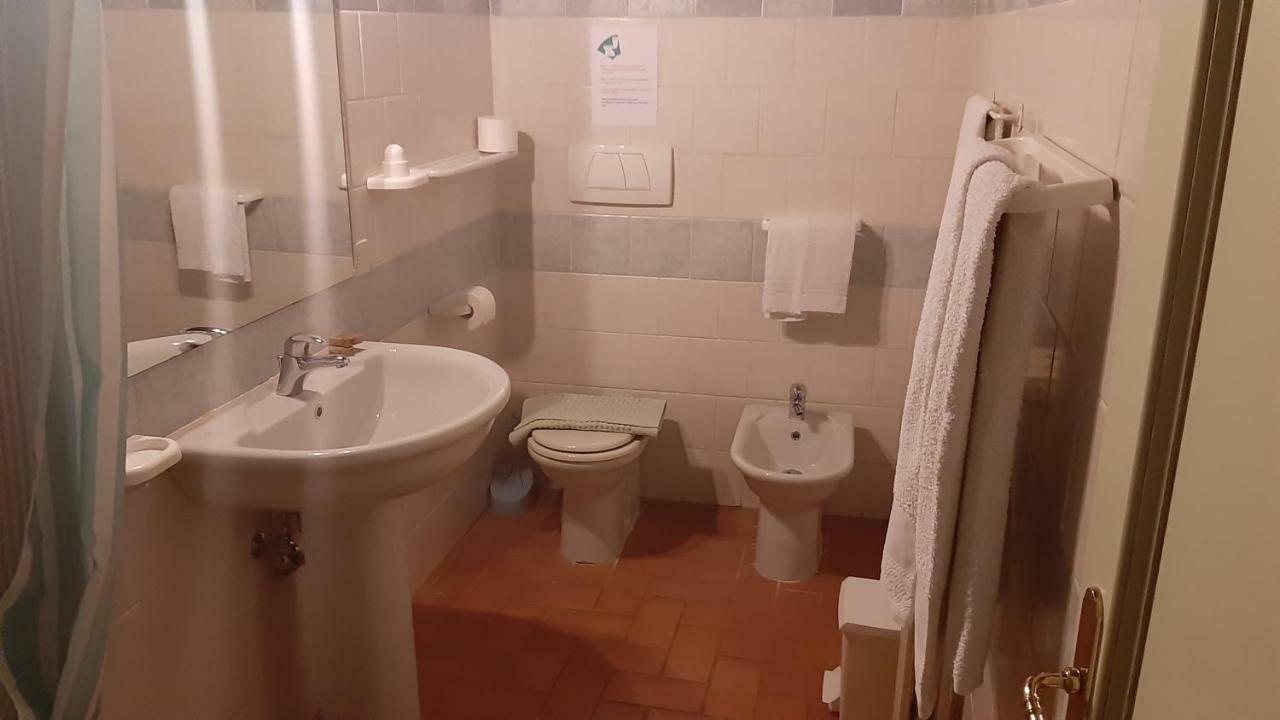 Agriturismo Alle Camelie Villa Capannori Exteriör bild